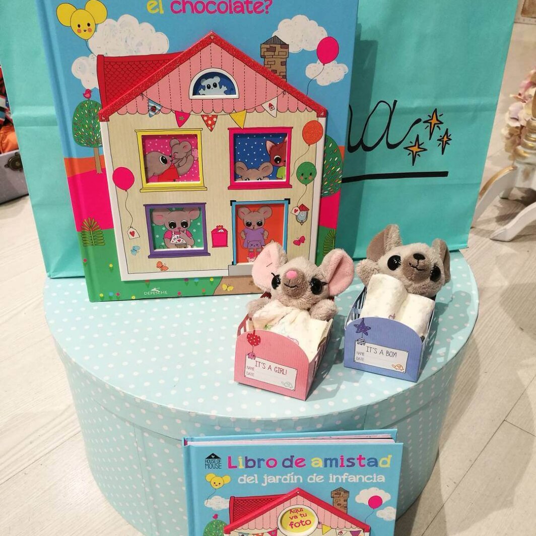 Peluche bebé ratoncito (niño o niña) de The House of Mouse.