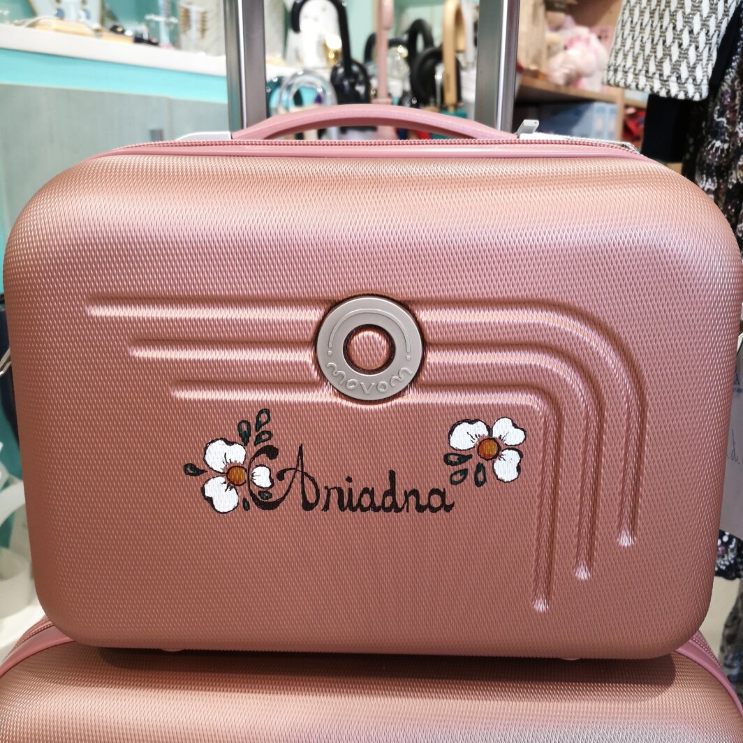 Neceser rígido personalizado rosa