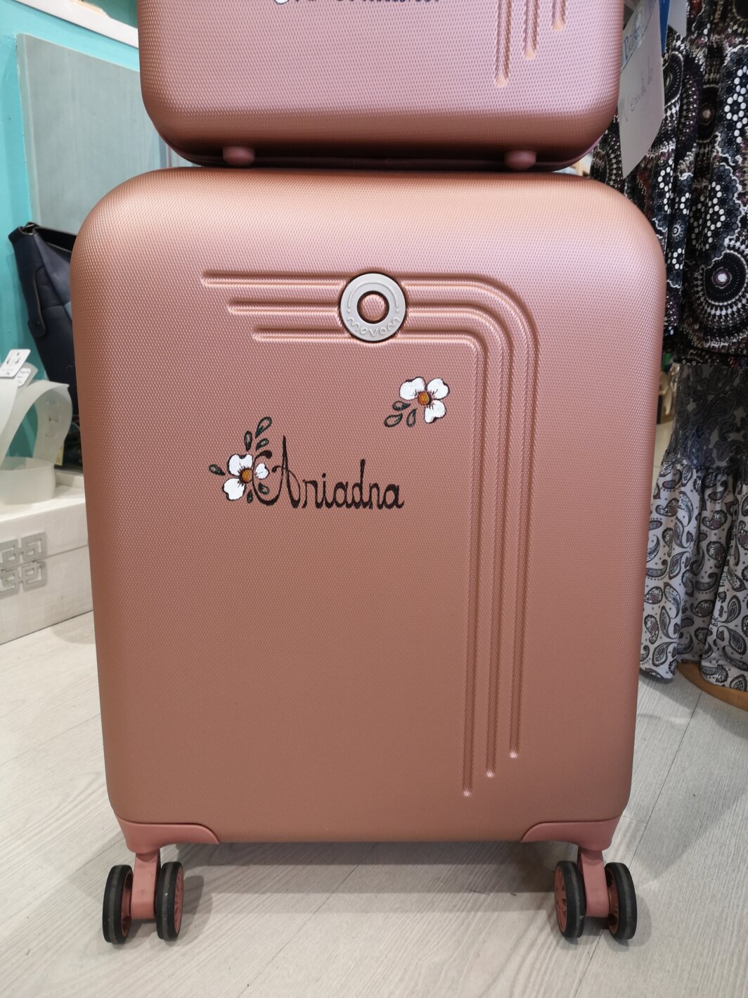 maleta cabina extensible personalizada rosa