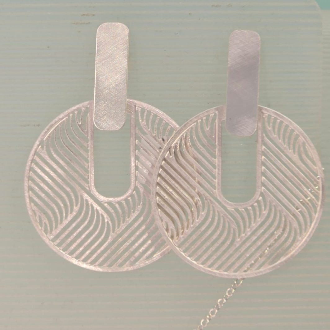 Pendientes ras colección duna baño plata