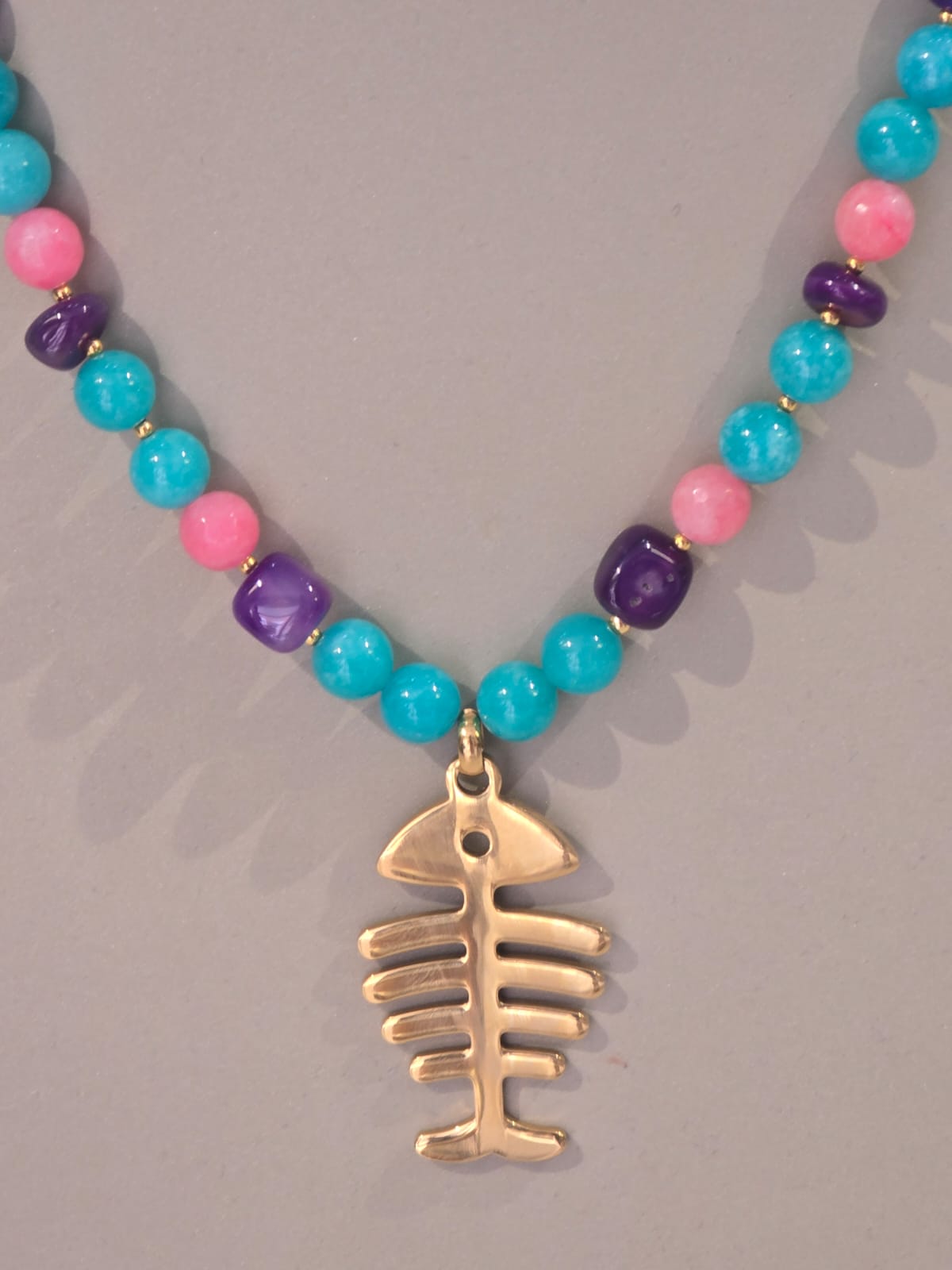 collar ágatas raspa acero dorado